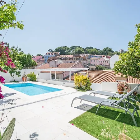 Castle Magnificent Terrace & Pool Lisbon